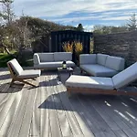 Magnificent Seaside With Stunning Views *