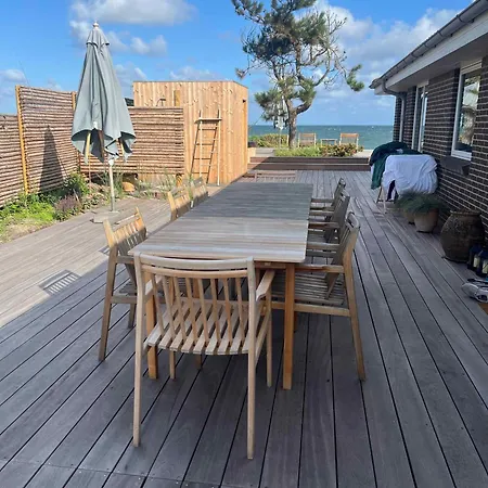Magnificent Seaside With Stunning Views *