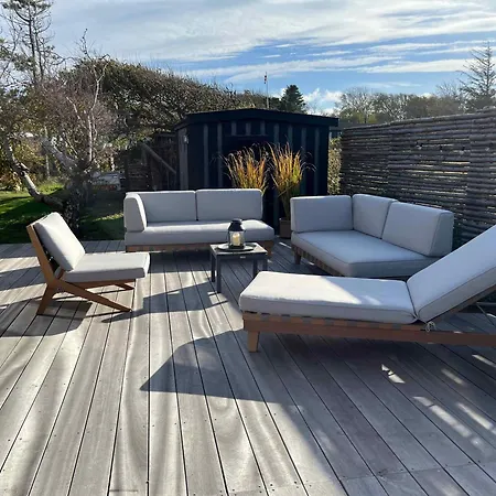 Magnificent Seaside With Stunning Views *
